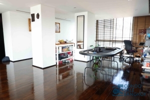 Penthouse for rent, 5 Bedrooms 3 Bathrooms 420 sq.m. close to 	Phra Khanong BTS.