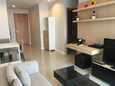 Sell only 120,000 /sq.m. or Rent ! Fully furnished 1 bedroom 47 sq.m. Petchburi Rd. Easy access to BTS Nana, MRT Petchburi, airport link and expressway. High floor with panoramic view.