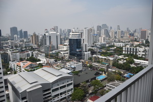 Stunt panoramic view of Bangkok 221 sq.m. 2 bedrooms + 1 study and 3 bathrooms. Balcony in every room. Semi-Furnished. One of a kind!