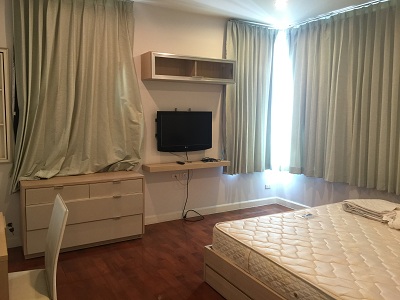 Condo for sale, Sukhumvit 24 for 2 bedrooms 107 sq.m.with fully funished, Walking distance to BTS Prompong and Emporium.