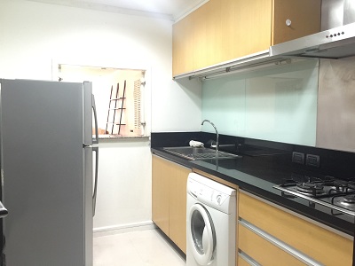 Condo for Sale 2 Bedrooms in Sukhumvit 11, Unit has wind flow and good maintain of common area.