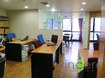 Office for sale 300 m. from BTS Phayathai