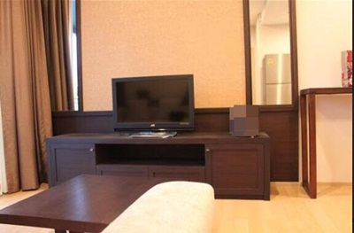 Sukhumvit39,high rise condominium in CBD, walking distance to BTS and Emporium, great view, nice building can't miss!