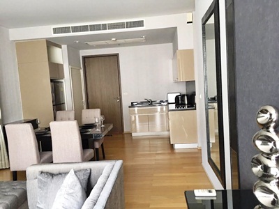 Best location condominium for sale and rent in Sukhumvit 39 decorate luxury and closed to Prompong BTS