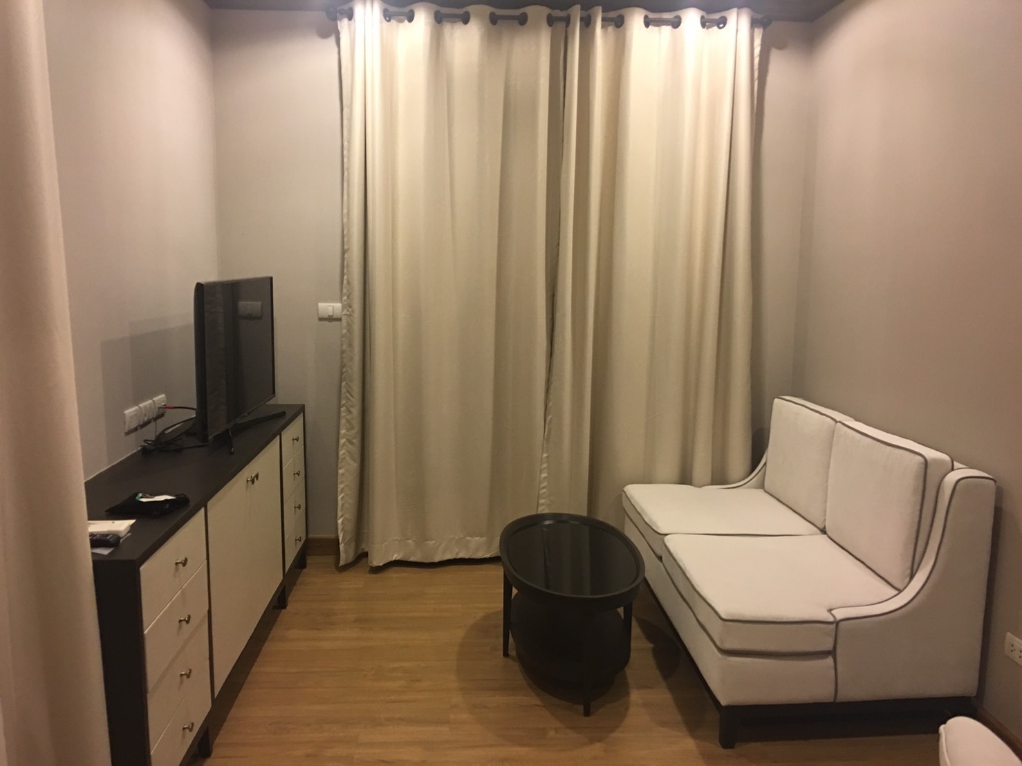 Condo for rent!! 1 bedroom 43 sq.m. Can walk to National Stadium BTS