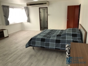 Condo for rent in Sukhumvit 23,  2 bedrooms 240 Sq.m. City view, Walk to Asoke BTS.