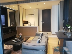 Brand new!! Super luxury condo at Sukhumvit 32, 1 Bedroom 43 sqm. High floor with panorama view of city.