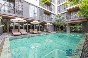 Condo for rent/sale at Chidlom, 2 bedroom 73.80 sqm. Walk to Chidlom BTS.