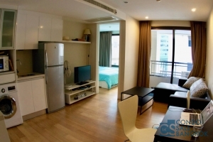 Condo for sale at Sathorn. 1 Bedroom 41 sqm. Only 4 minutes walk to BTS Chong Nonsi.