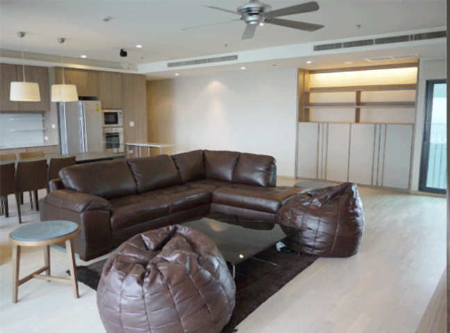 Fully furnished 3 bedrooms size 166.53 on hight floor at Noble Remix for sale.