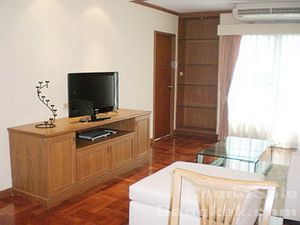 Condo for sale in Sukhumvit 11. comfortable 2 bedrooms 2 bathrooms 108 sq.m. Furnished