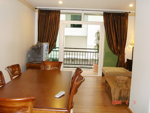 Fully Fitted, 2 bedrooms(size: 101 sq.m.) for sale on Sukhumvit 15 very good location. Nicely furnished. In heart of Sukhumvit .