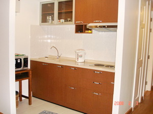 Fully Fitted, 2 bedrooms(size: 101 sq.m.) for sale on Sukhumvit 15 very good location. Nicely furnished. In heart of Sukhumvit .