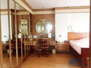 Sukhumvit 59 condo for rent/sale, 2 bedrooms 184.59 sq.m. Close to Thong Lor BTS.
