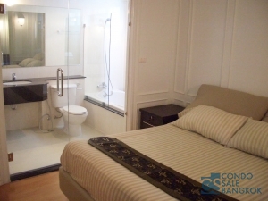 Condo for sale at Sukhumvit 21-Asoke, 2 bedrooms 77 sqm. Close to MRT, BTS and Airport Link.