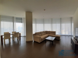 Magnolia Ratchadamri, Full Furnished 2 bedrooms 108.08 Sq.m. for rent. Close to BTS Ratchadamri and CentralWorld