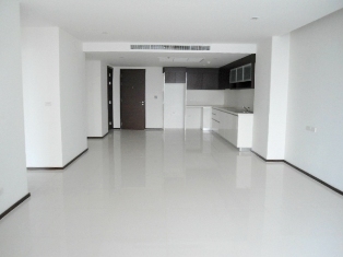 BEST DEAL IN SATHORN! 116.44 sq.m. 2 bedrooms spacious living area. Panoramic view. Near BTS