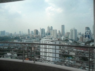 BEST DEAL IN SATHORN! 116.44 sq.m. 2 bedrooms spacious living area. Panoramic view. Near BTS