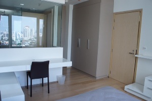 Condo for Rent Price  at Siri@38 located on Sukumvit 38. 1 bedroom 1 bathroom. 52.2 sq.m.  fully furnished.