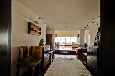 Sukhumvit 59. Triplex room located on top of building. 700 sq.m. 6 bedroom , 5 bathroom.Big balcony with 360 panoramic view.