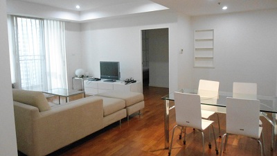 Condo for rent in Sukhumvit 24 , Nice view for 100 sq.m.,2 bedroom 2 bathroom with balcony.