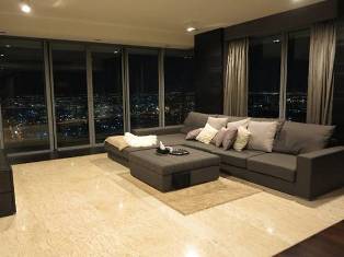 The Pano luxury condo for sale. River size 3 bedrooms 239 sq.m. Super high floor. Stunt paronamic view of river and city.