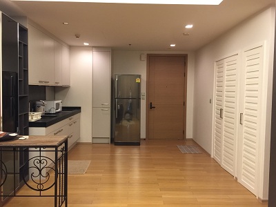 Condo for sale in Bangkok Ploenchit area. Luxury condo for sale in. Modern decoration  68 sq.m. one bedroom fully furnished. Ploenchit BTS.