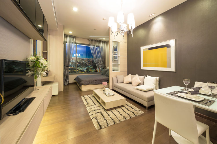 Fully furnished 3 bedrooms super luxury in Sukhumvit - Asok area. Easy access to MRT - BTS. Project will be completed Dec 2015.