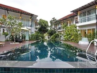 Condo for sale in Chiengmai 1 bedroom 70 sq.m. with private garden plus 20 sq.m. Nice decoration. Assured rental 7% for 5 years
