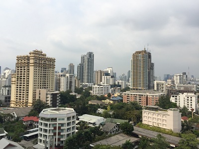 Urgent Sale Brand new Condo in Sukhumvit 43, 1 bedroom with Fully Furnishedใ Near Propmpong-Thonglor BTS