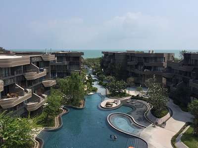 Beachfront Condo for Sale in Hua hin. Baan San Ngam Sea view for 73 sq.m. 2 bedrooms with 2 bathrooms fully fitted.