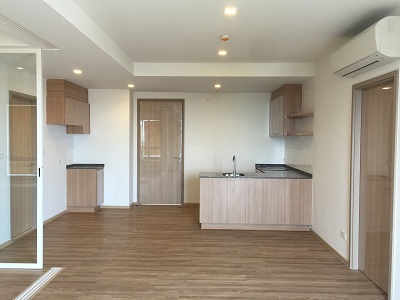 Beachfront Condo for Sale in Hua hin. Baan San Ngam Sea view for 73 sq.m. 2 bedrooms with 2 bathrooms fully fitted.