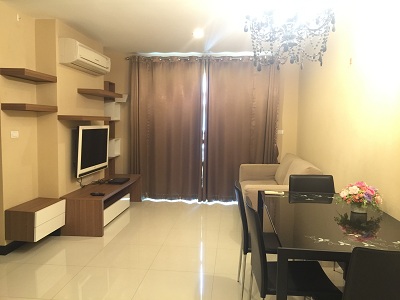 Condo for Sale.Sukhumvit 16 for 2 bedrooms 77 sq.m. fully furnished, Easy access and provide Shuttle service to BTS Asoke and MRT Sukhumvit.