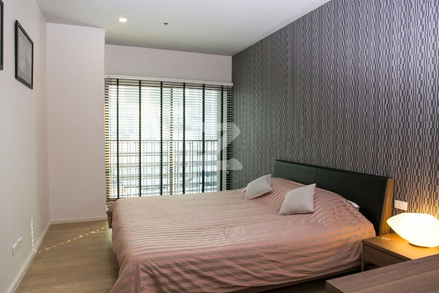 Noble refine condo for sale in Bangkok, Walk to BTS Phrom Phong, 1 bedrooms 51.12 sq.m.