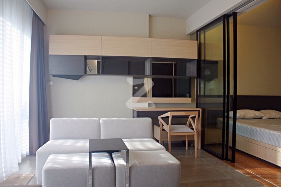 Circle S condo for sale in Sukhumvit 12, 1 bedroom 43 sq.m. Luxury resident concept. Near Asok  BTS