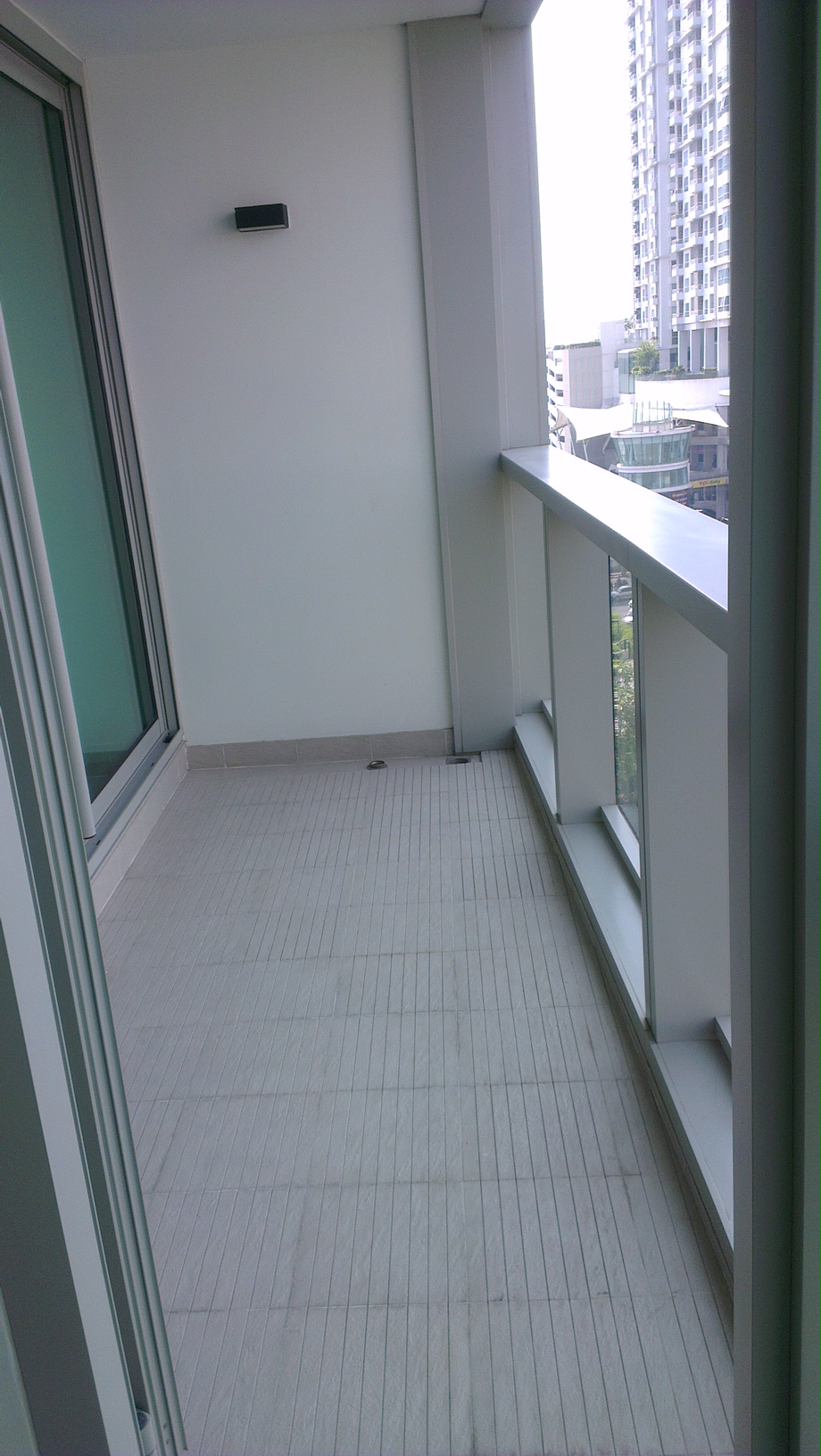 Condo for sale/rent in Bangkok The River condo ,68 sq.m. 1 bedroom fully furnished.