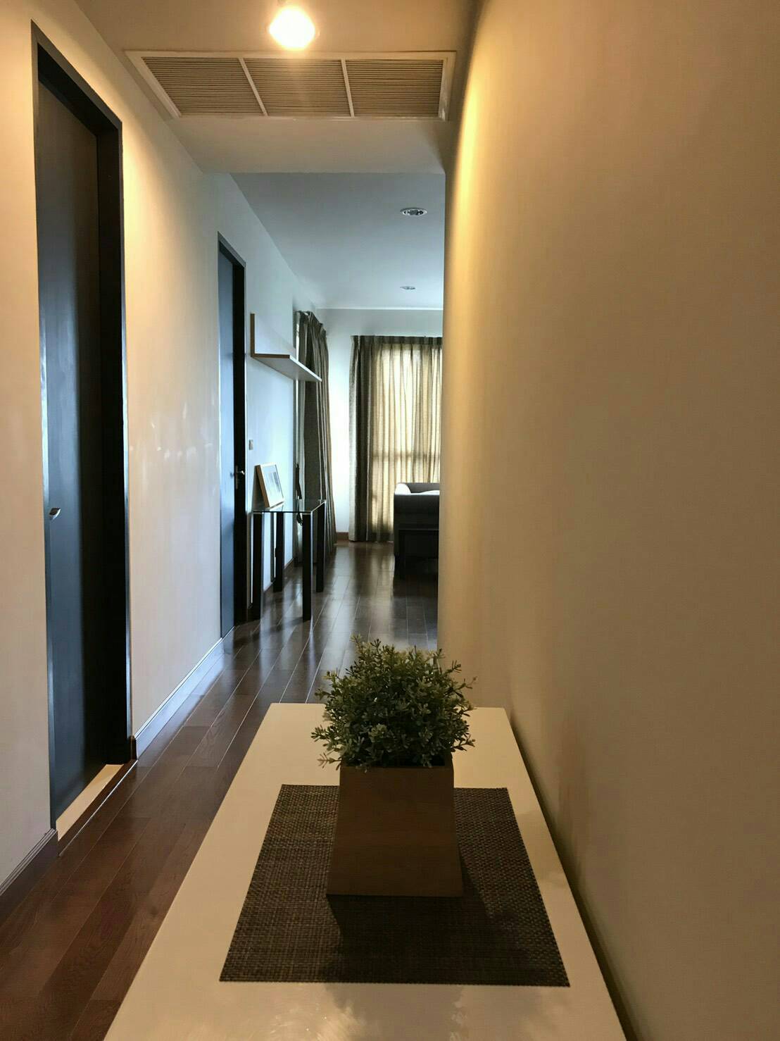 Condo for rent!! The Address chidlom, 2 bedroom 97 Sq.m. Good view ,Near 	<br />
Chit Lom BTS.