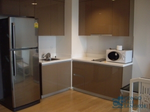 Condo for rent in Thonglor, 1 bathroom 52 Sqm. Walk to Thonglor BTS.