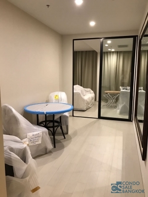Noble Ploenchit con do for rent, 1 BR 52 sqm. private elevator, City view, Skywalk to Ploenchit BTS.