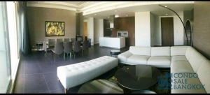 Luxury condo for sale at 185 Rajadamri, 3 bedroom 4 bathroom 1 maid, 224 sqm. Royal sport club view.