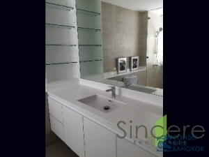 Sukhumvit 31 - 3BR 254 sqm. with large balcony for Sale.