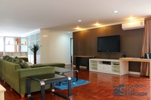 For sale at Sukhumvit 39,  3  bedrooms 236 sq.m.  near BTS Phrom phong.