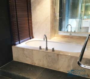 Condo for sale/rent at Sathon Tai, 3 bedrooms 192 sq.m. walk to Chong Nonsi BTS.