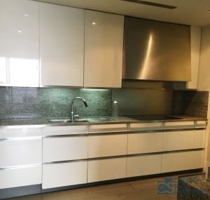 Condo for sale/rent at Sathon Tai, 3 bedrooms 192 sq.m. walk to Chong Nonsi BTS.