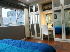 Condo for rent at Asoke, 2 Bedrooms 100 Sq.m. Include Big Bacony 40 Sq.M. Beautiful City View, Walking distance to BTS and MRT interchange.