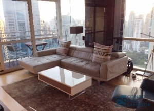 For rent fully furnished 2 bedroom 133 sq.m. at Athenee Residence walk to Ploenchit BTS.