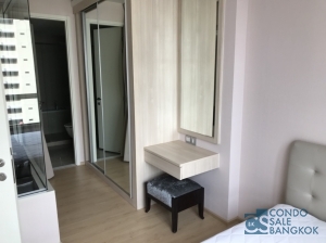 Condo at Sukhumvit 43, 1 bedroom with Fully Furnished Near Propmpong-Thonglor BTS.