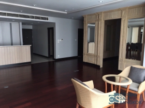 The Park Chidlom condo for sale,  3 bedrooms 258 sq.m. Walk to Chidlom BTS.