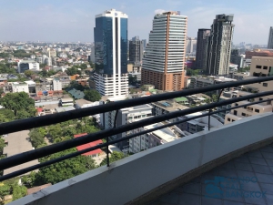Penthouse for sale in Bangkok Sukhumvit, 5 bedrooms 550 sq.m. Nearby Thonglor BTS.