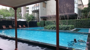 Sell with Tenants The Emporio Place at Sukhumvit 24, 1 bed 2 bath 90 sqm. Close to BTS Phrom Phong.
